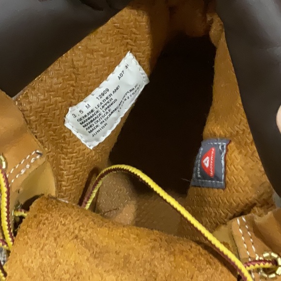 Youth Timberlands- great condition - Picture 5 of 6
